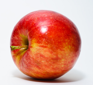 Red Apple.jpg © Abhijit Tembhekar from Mumbai, India